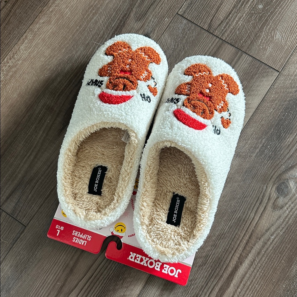 Gingerbread Man Slippers - Picture 4 of 8